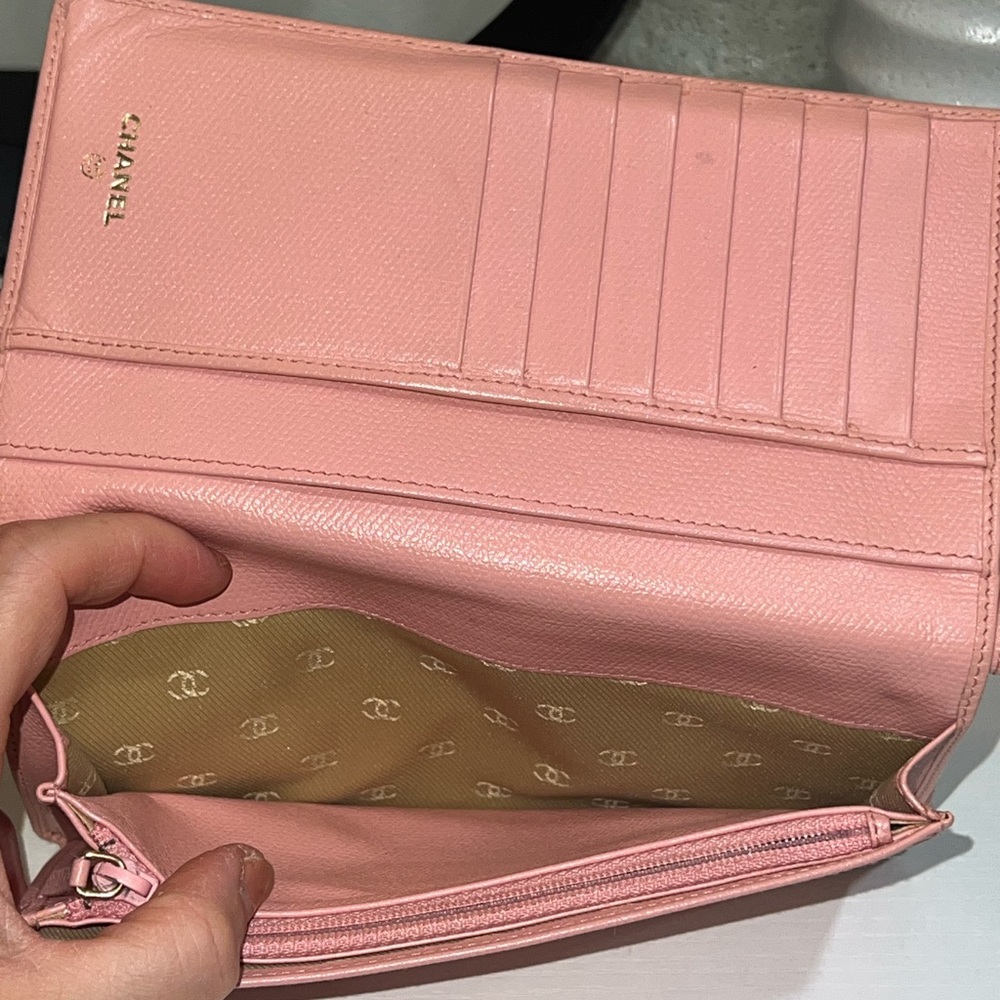 Chanel Leather Flap Wallet - Full Inclusion - Picture 6 of 13